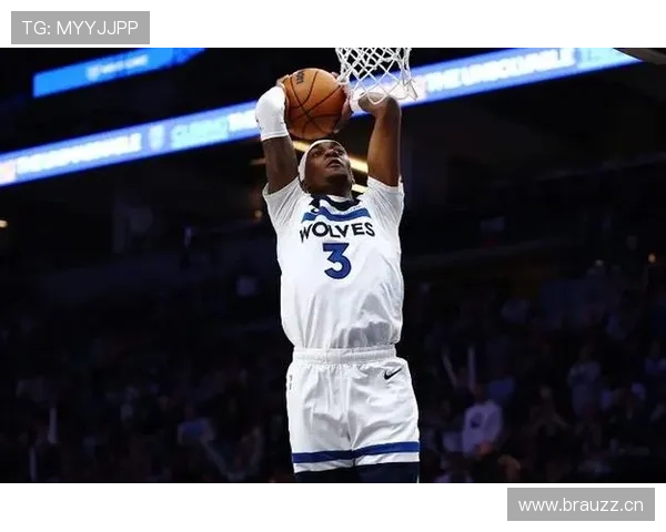 唐斯无球牵制力提升森林狼进攻效率