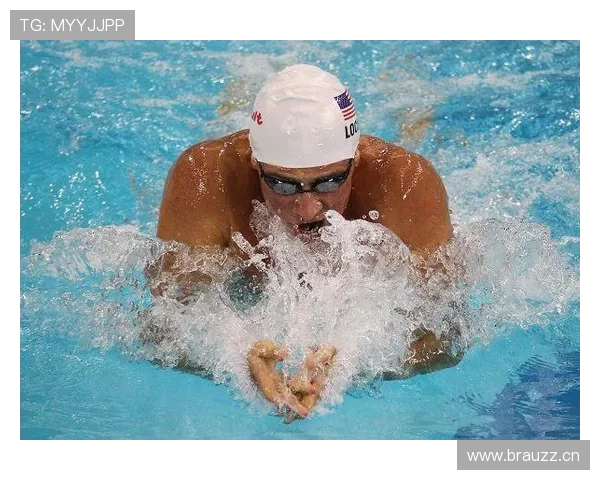 瑞安·洛赫特又在啥高档餐厅消磨一晚上了？这生活和泳池里简直判若两人！